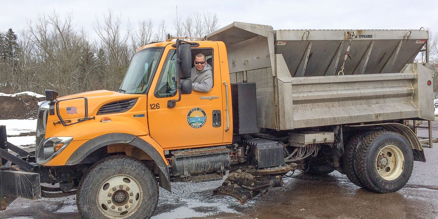 Plow-Truck Plow-Truck