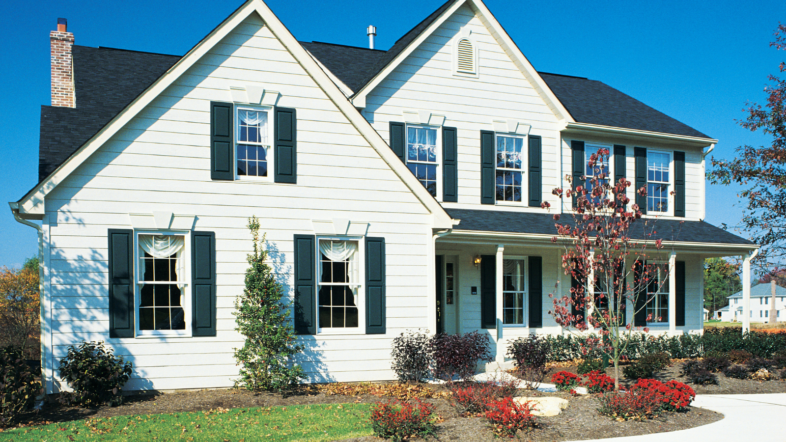 White home inneighborhood